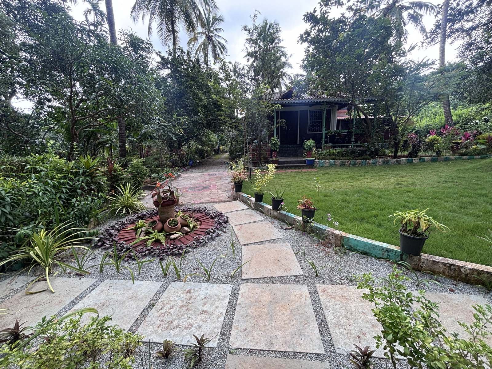 The garden pathway at Calamara